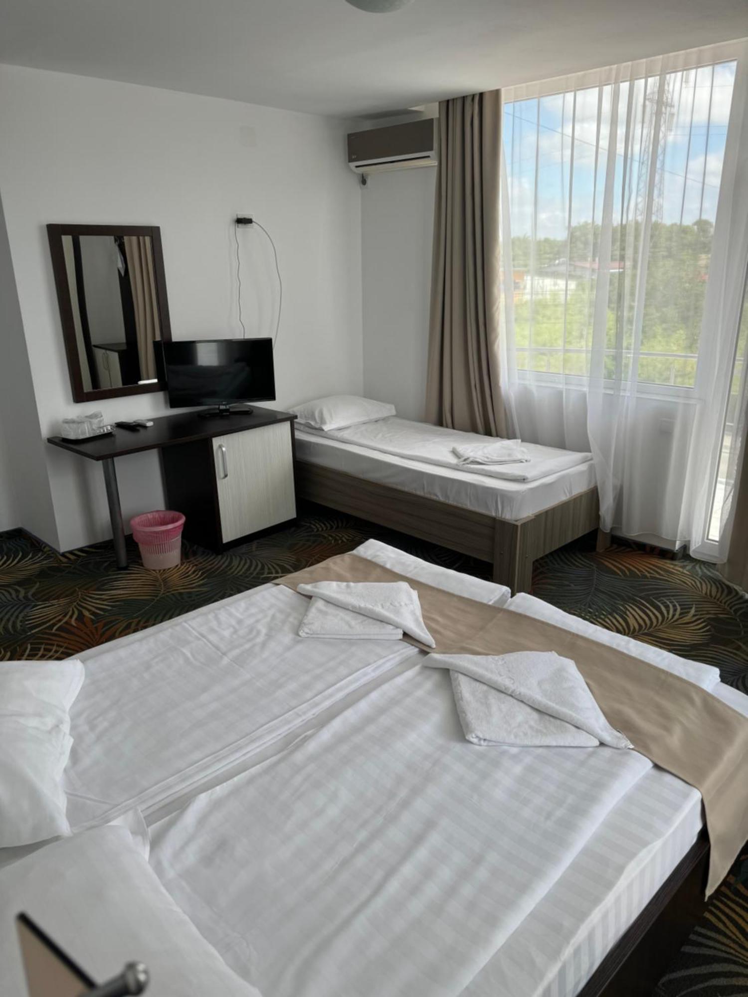 Babylonia Resort コスティネシュティ エクステリア 写真
